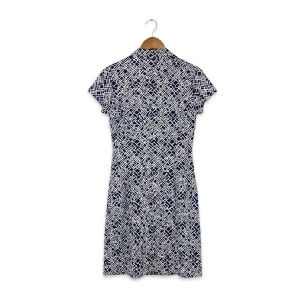 J. McLaughlin Navy and White Geometric Sheath Dress - Picture 3 of 8
